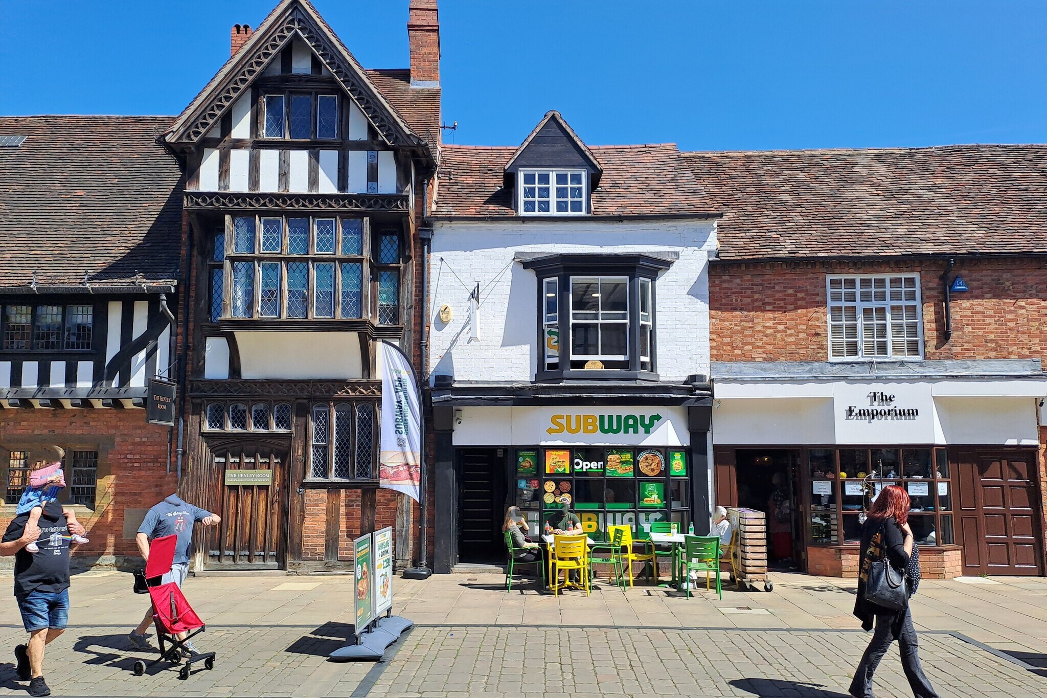 10 Henley St, Stratford Upon Avon for sale Building Photo- Image 1 of 1