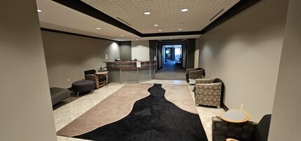 580 S High St, Columbus, OH to rent Interior Photo- Image 2 of 14