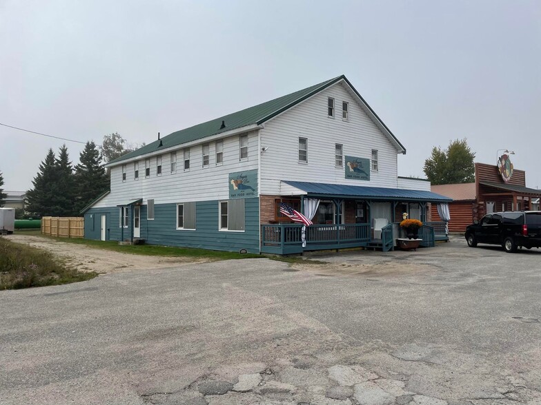 W11617 US Highway 2, Naubinway, MI for sale - Primary Photo - Image 1 of 1