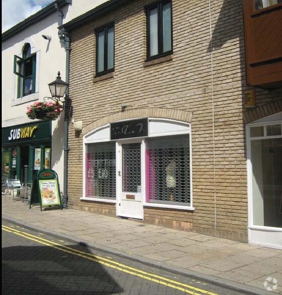 24-36 Sir Isaacs Walk, Colchester to rent - Other - Image 2 of 16
