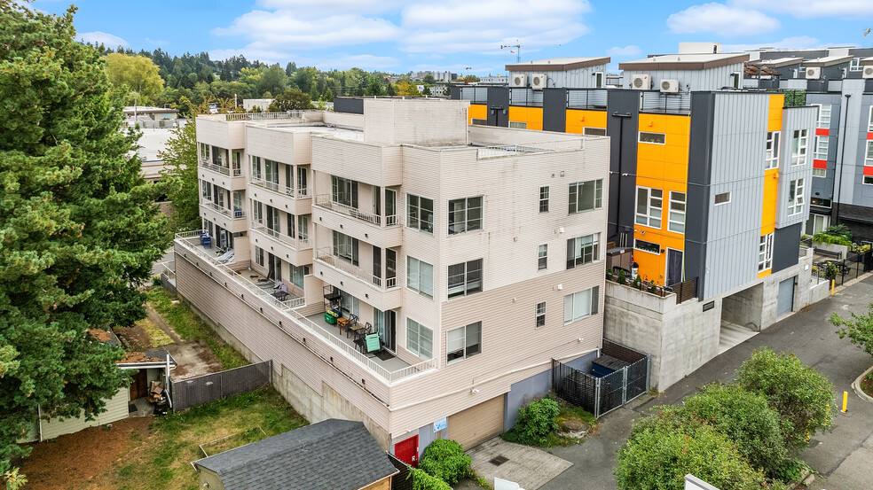 1018 NE 112th St, Seattle, WA for sale - Building Photo - Image 1 of 9