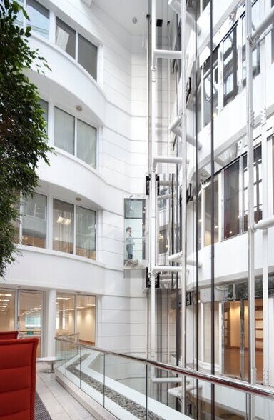 45 Waterloo St, Glasgow to rent - Building Photo - Image 3 of 10