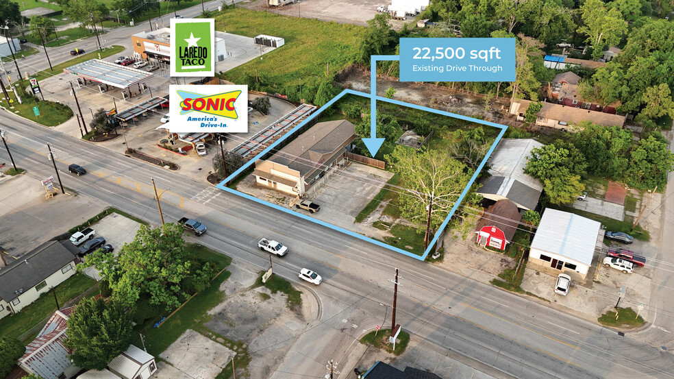 217 N Main St, Highlands, TX for sale - Building Photo - Image 1 of 5