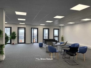 Office in Lyon to rent Interior Photo- Image 1 of 6