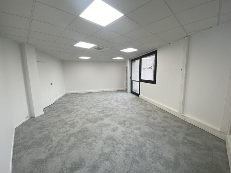 Office in Saint-Gratien to rent - Building Photo - Image 3 of 8