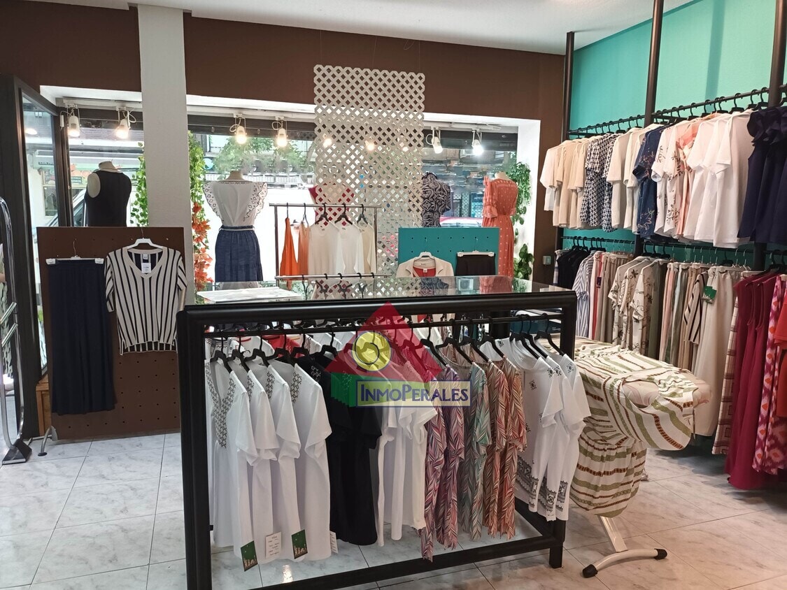 Retail in Madrid, Madrid to rent Primary Photo- Image 1 of 5