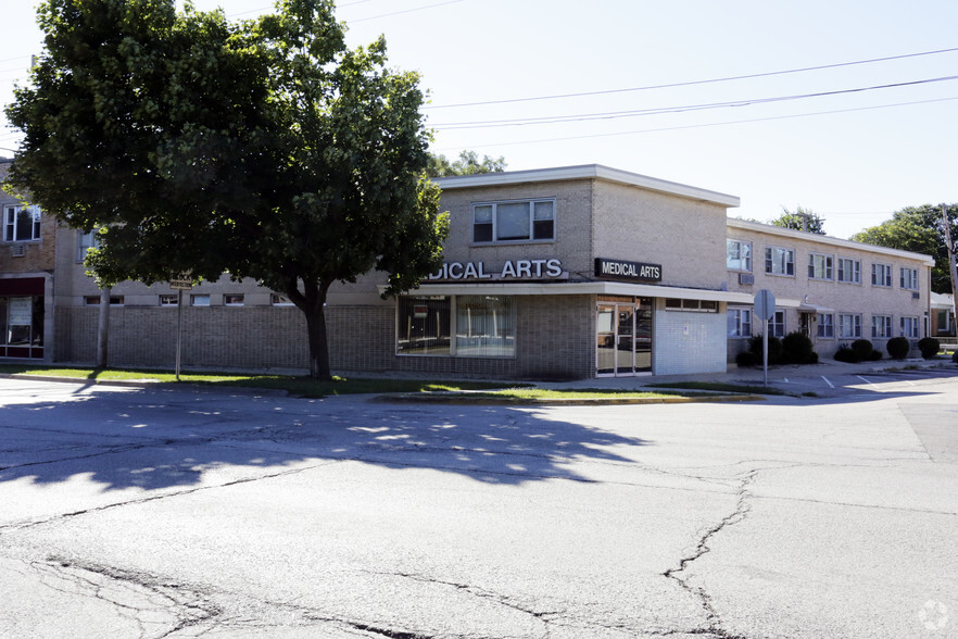 345 Laverne Ave, Hillside, IL for rent - Building Photo - Image 2 of 2