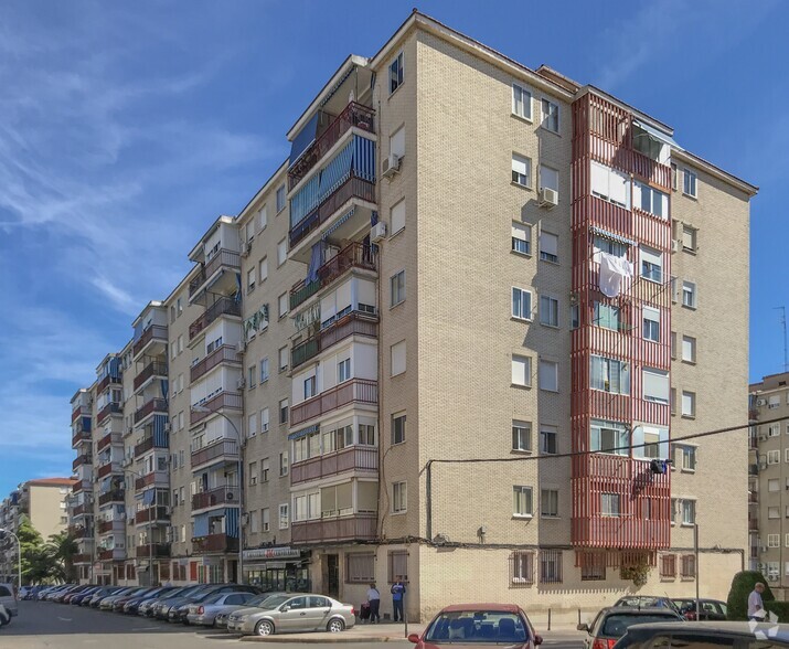 Calle Lima, 4, Fuenlabrada, Madrid for sale - Building Photo - Image 2 of 2