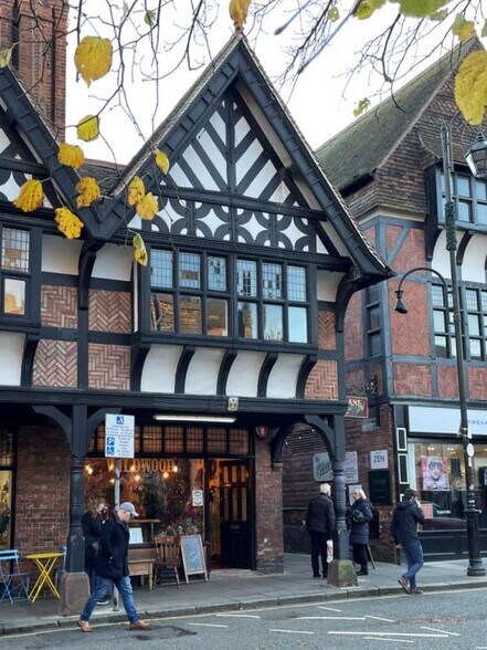 27 St. Werburgh St, Chester for sale - Building Photo - Image 1 of 1