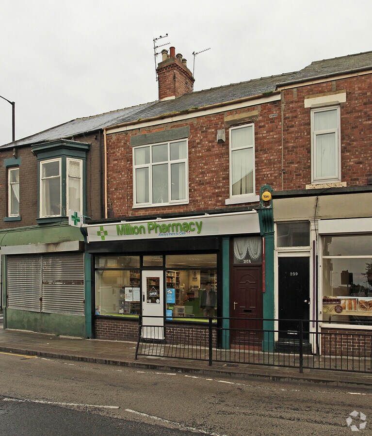 207 Hylton Rd, Sunderland, SR4 7XA UK