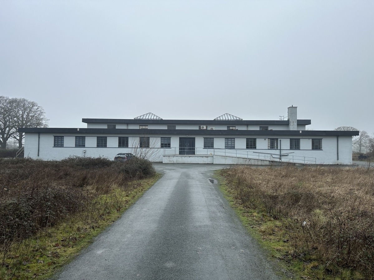 Back Ln, Shrewsbury for sale Primary Photo- Image 1 of 6