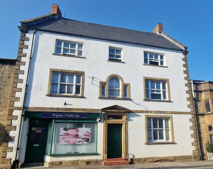 9-9 East St, Crewkerne for sale - Primary Photo - Image 1 of 7