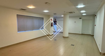 Office / Retail in Madrid, Madrid to rent Interior Photo- Image 2 of 4