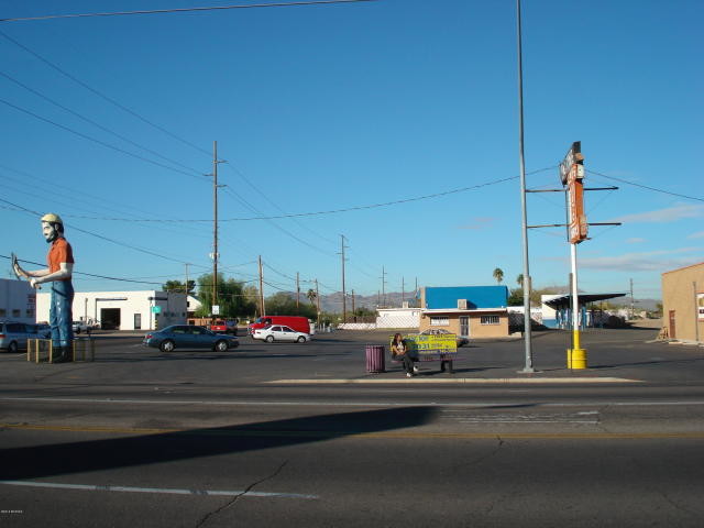 2821-2831 Stone Ave, Tucson, AZ for sale - Building Photo - Image 3 of 6