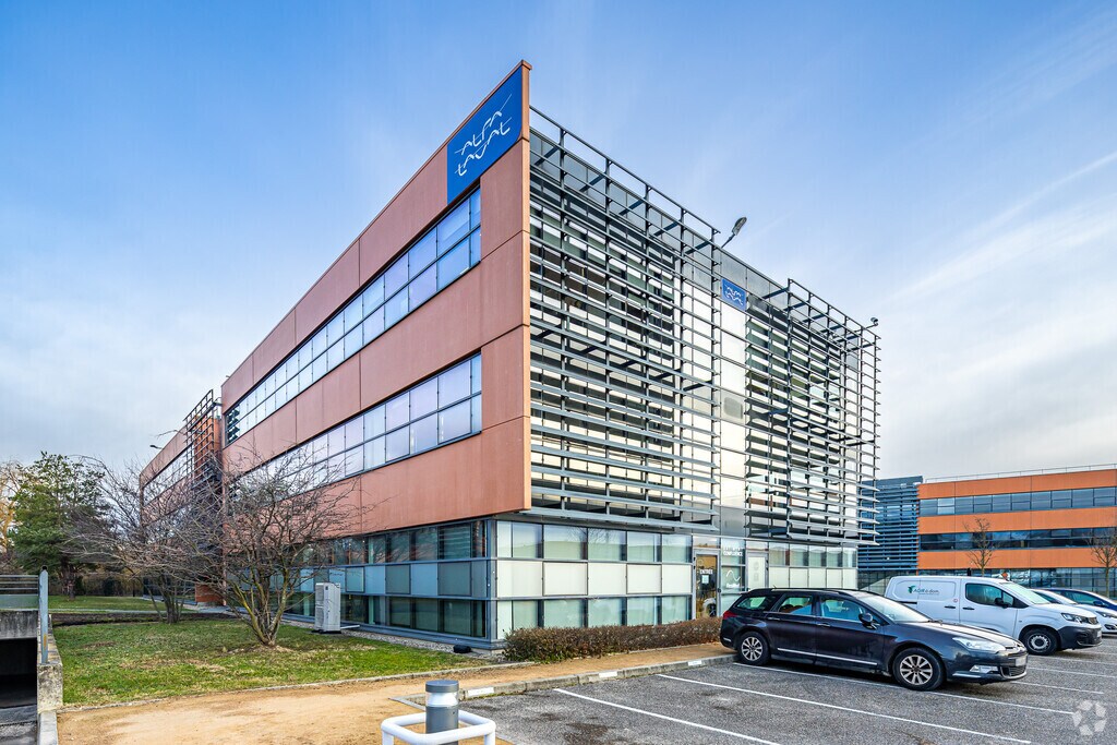 Location Bureaux 804 m² - Photo 1