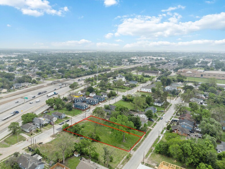 4604 Market, Houston, TX for sale - Primary Photo - Image 1 of 7