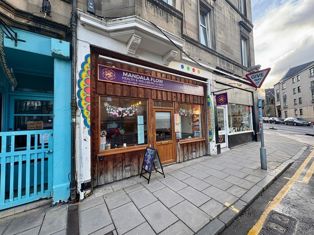 16 Rodney St, Edinburgh to rent Building Photo- Image 1 of 20
