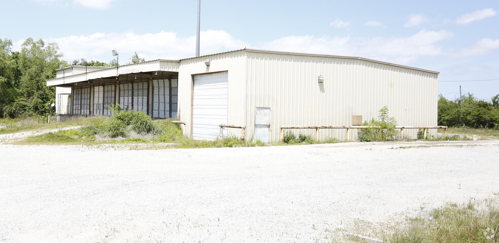 10900 Old Gentilly Rd, New Orleans, LA for sale - Primary Photo - Image 1 of 6