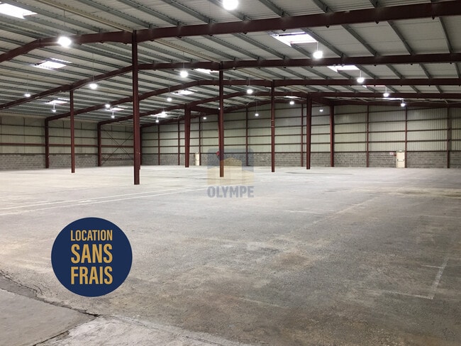 Location Entrepôt 3 020 m²