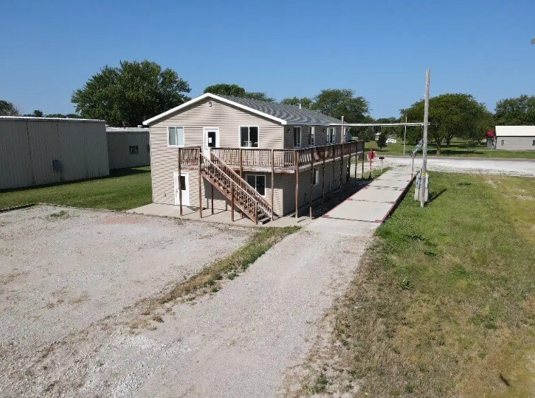 213 10th St, Onawa, IA for sale - Building Photo - Image 3 of 3