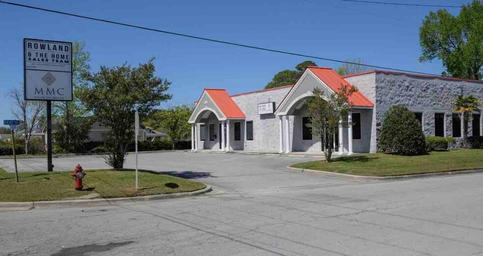 2600 Neuse Blvd, New Bern, NC 28562 UK