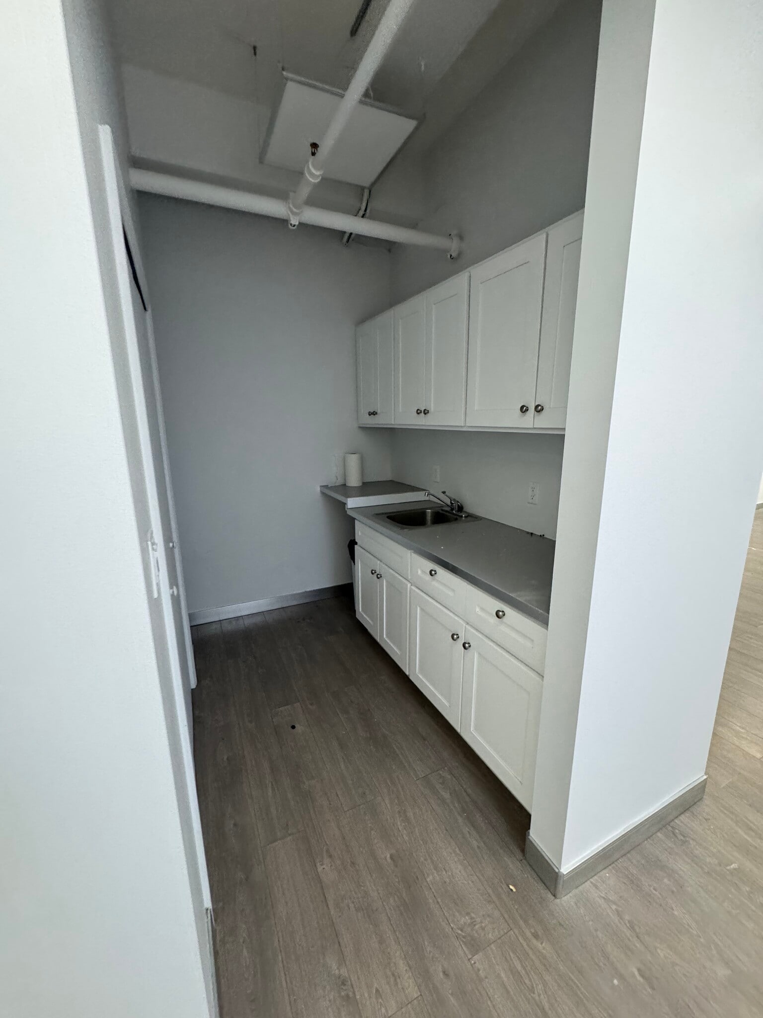 1412 Broadway, New York, NY to rent Interior Photo- Image 1 of 6