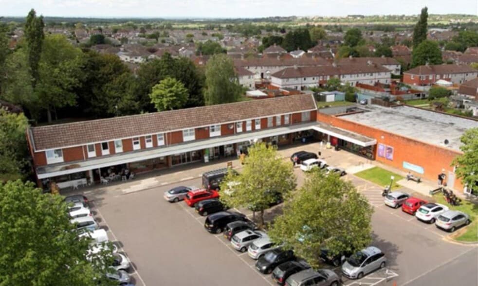 1-8 Ellendune, Wroughton to rent - Aerial - Image 3 of 6