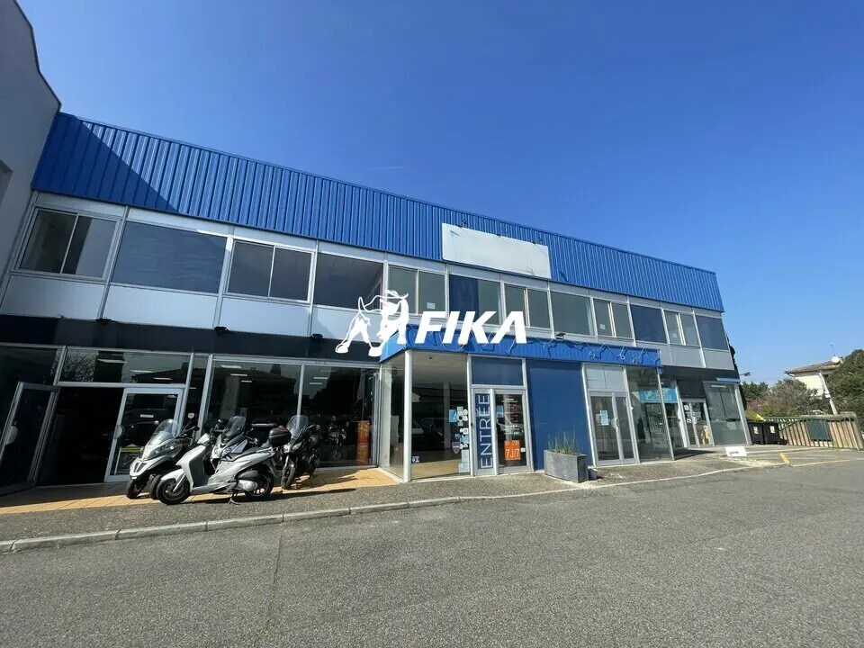 265 Route De Grenade, Blagnac to rent Building Photo- Image 1 of 13