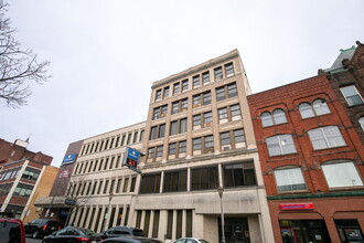 Downtown Bank/Office/Retail portfolio of 3 properties for sale on LoopNet.co.uk Building Photo- Image 1 of 8