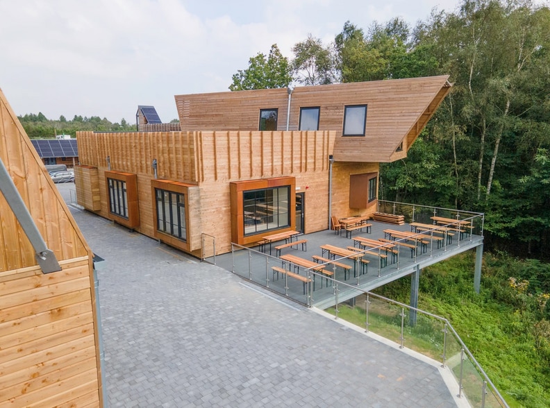 Flimwell Hawkhurst Rd, Flimwell to rent - Building Photo - Image 2 of 6