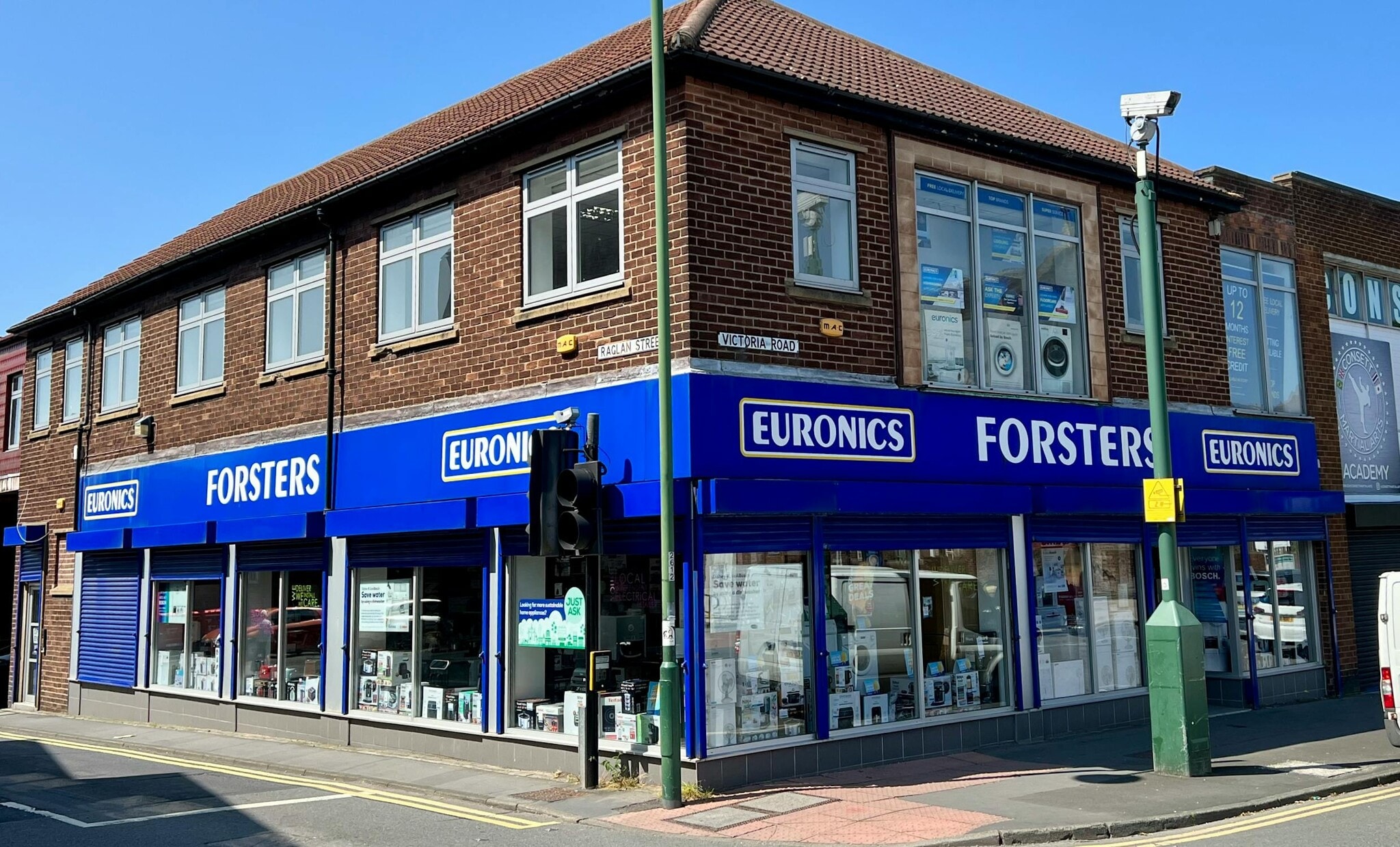 23-24 Victoria Rd, Consett to rent Building Photo- Image 1 of 4