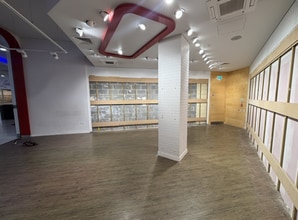 Commercial Rd, Portsmouth to rent Interior Photo- Image 1 of 2