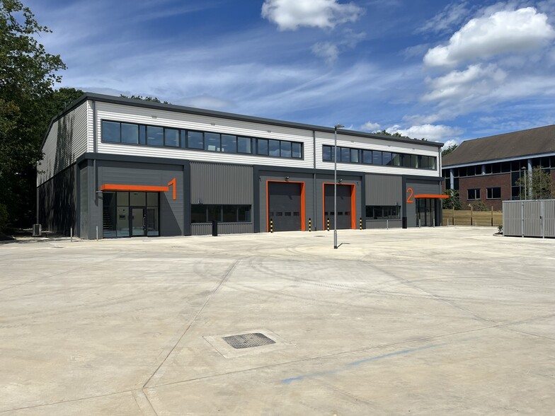 Bartley Way, Hook to rent - Building Photo - Image 1 of 4
