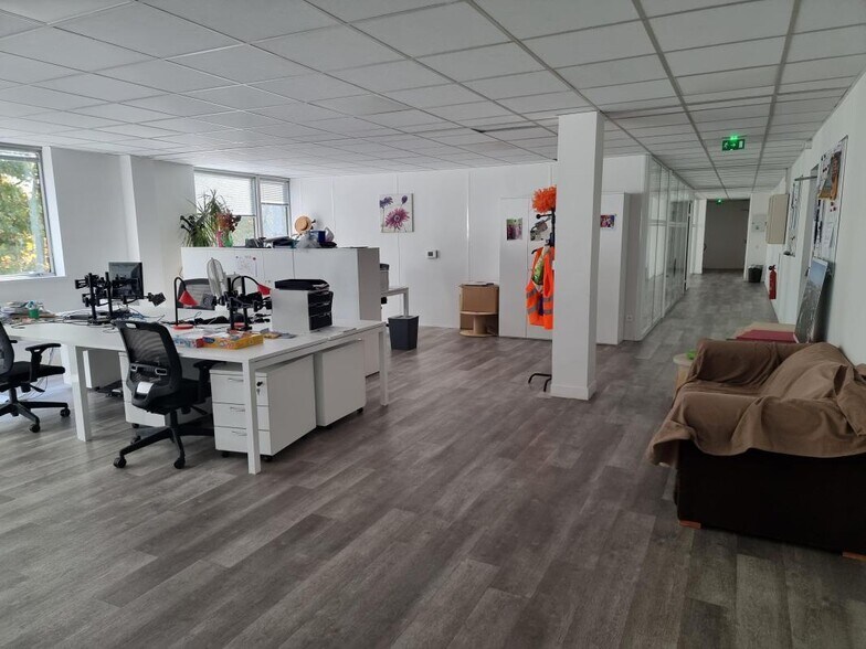 87 Avenue Du Général De Gaulle, Créteil to rent - Interior Photo - Image 1 of 9
