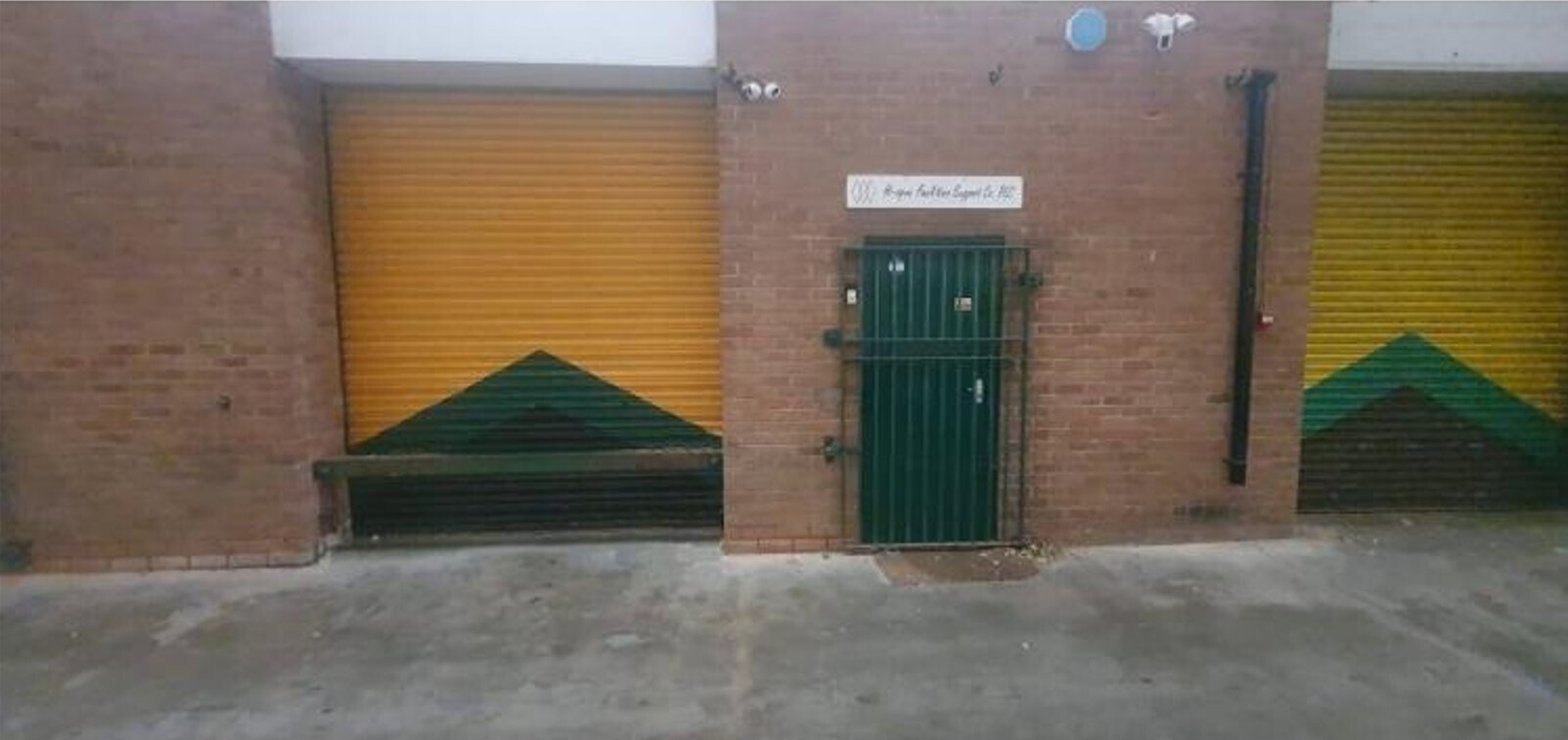 Park Ln, Wolverhampton to rent Building Photo- Image 1 of 2