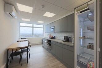 27-37 St. Georges Rd, London to rent Interior Photo- Image 2 of 6