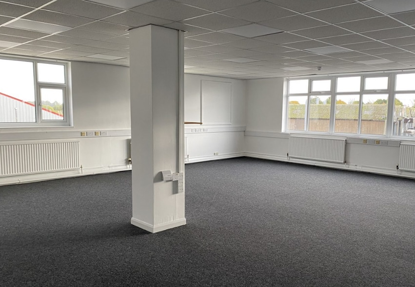 14 Stephenson Rd, Carlisle to rent - Interior Photo - Image 2 of 9