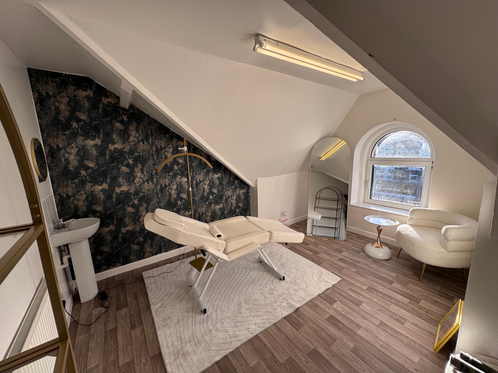 1 Uplands Crescent, Swansea to rent Interior Photo- Image 1 of 3