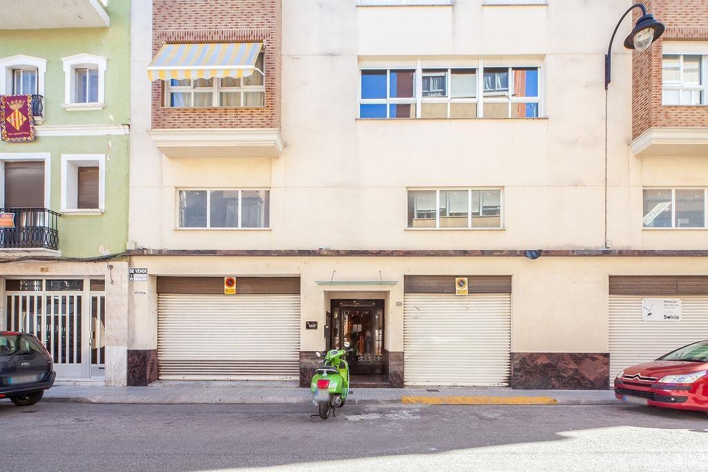 Retail in Alzira for sale Building Photo- Image 1 of 21