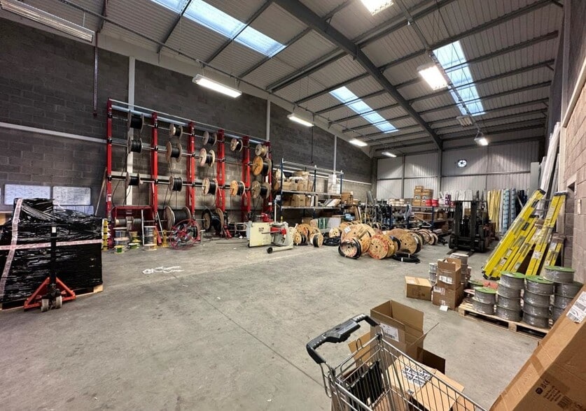 Kings Cross Rd, Dundee to rent - Building Photo - Image 3 of 5