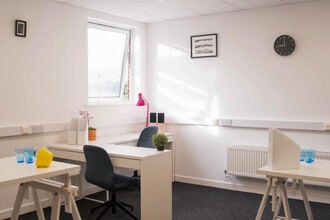 Kingsfield Clos, Northampton to rent Interior Photo- Image 2 of 4