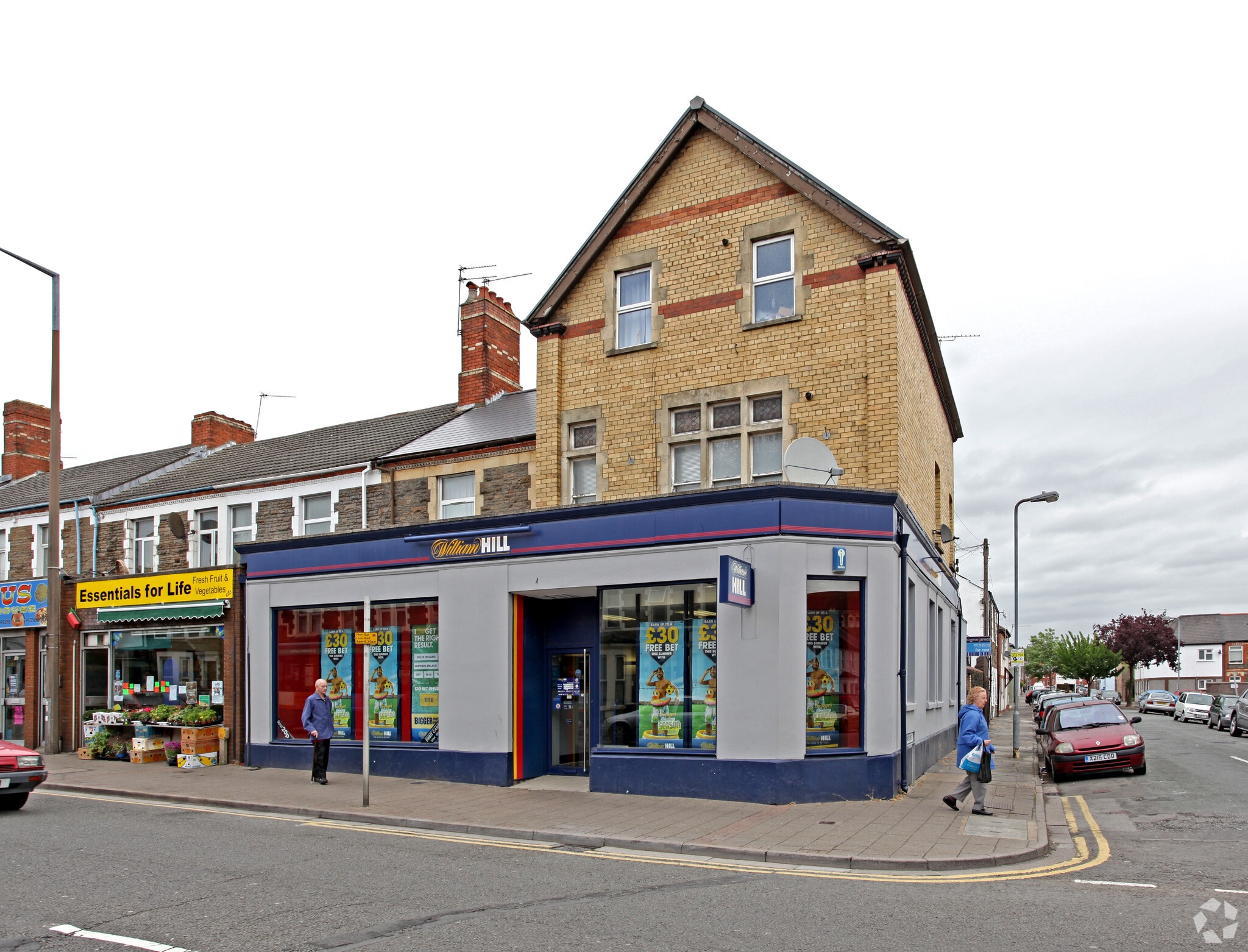 64 Crwys Rd, Cardiff to rent Primary Photo- Image 1 of 2