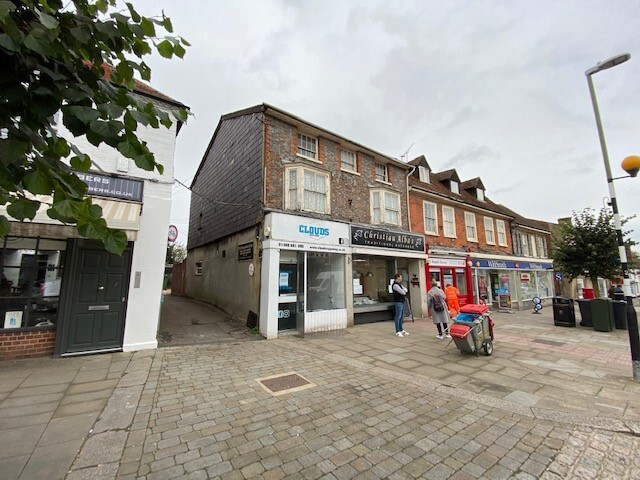 9a-9b High St, Hungerford to rent - Building Photo - Image 3 of 3