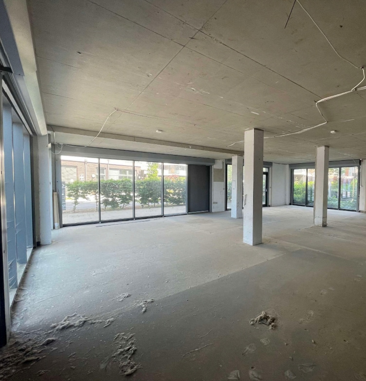 18 Quebec Way, London, LND SE16 7ET - Unit A - - Interior Photo - Image 2 of 2