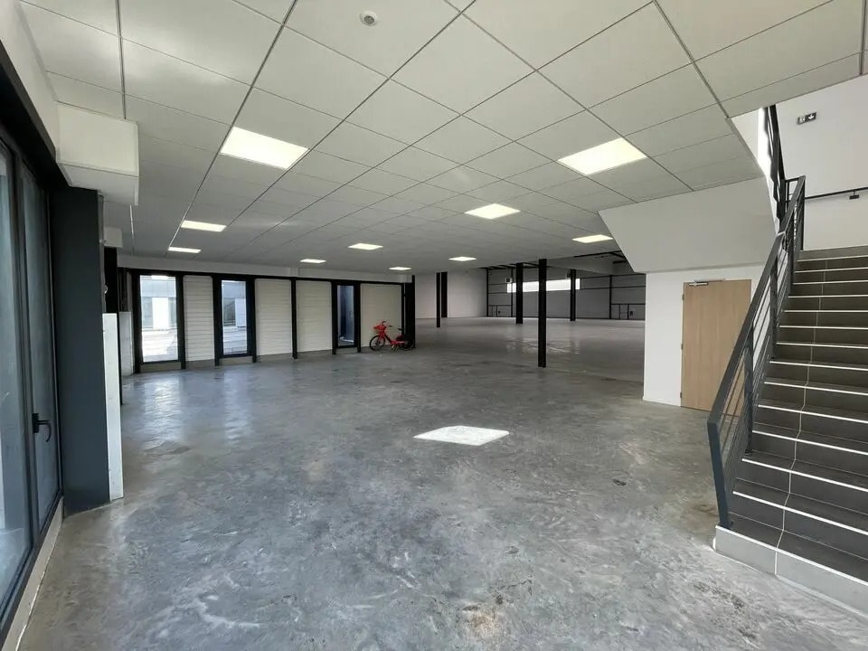 Office in Le Bourget to rent Interior Photo- Image 1 of 5