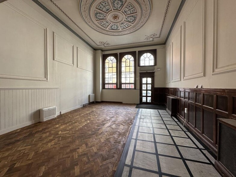 63 High St, Lewes to rent - Interior Photo - Image 1 of 16