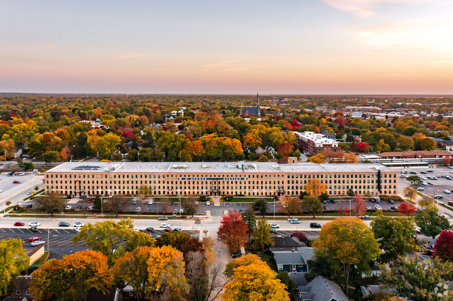 200-300 E 5th Ave, Naperville, IL for rent - Aerial - Image 3 of 20