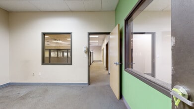 23371 Aurora Rd, Bedford, OH to rent Matterport 3D Scan- Image 1 of 14