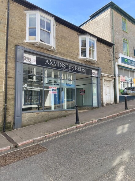 18 Fore St, Kingsbridge to rent - Primary Photo - Image 1 of 8