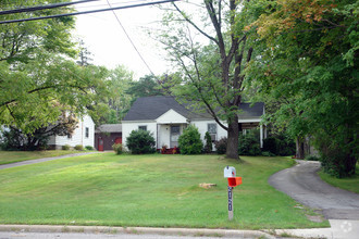 2121 Niles-Cortland Rd, Warren, OH for sale Primary Photo- Image 1 of 1